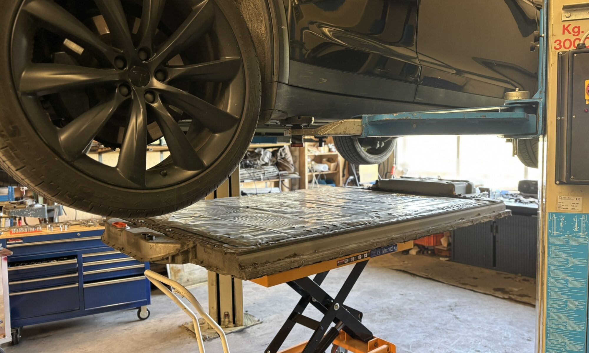 Tesla Model X 75D accu vervangen