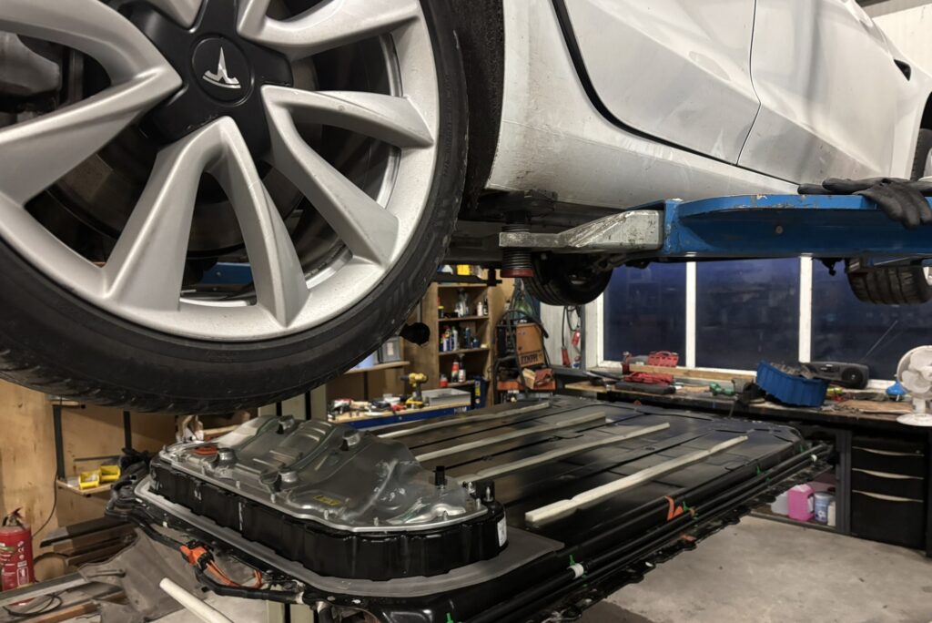 Model 3 Accu repareren tesla-model-3-accu-repareren